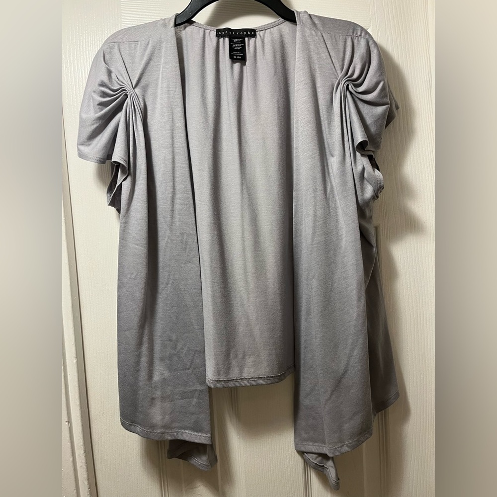 Gray short sleeve cinched front drape